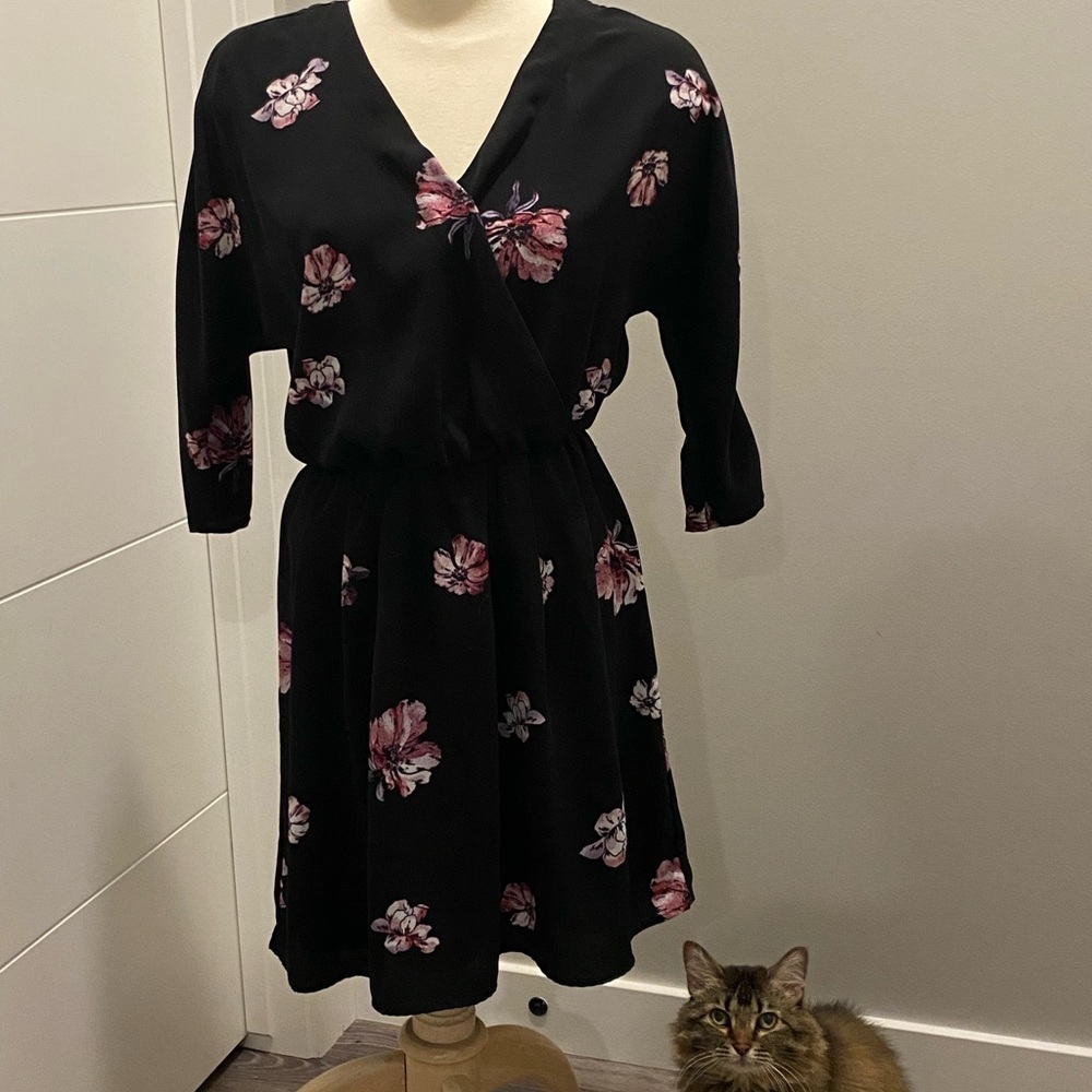 Black dynamite floral dress